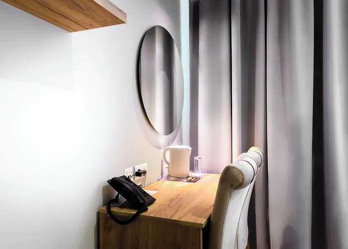 Vayalen Boutique